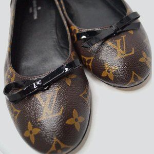 Rare Louis Vuitton Luxury Glossy Ballerina Flats. Monogram Logo US 7 EU 38